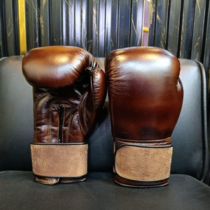 Gants de boxe MMA professionnels unisexes en cuir véritable pour fermeture Violet & Noir 16 oz Gants d'entraînement de boxe - Product Image 2