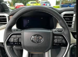 โตโยต้า ทันดรา แคปสโตน ปี 2024 มือสอง - Product Image 2