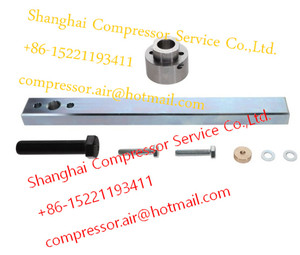 ATLAS COPCO 2200902360 - KIT C55 estrattore boccola stella - Product Image 1