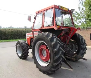 Massey Ferguson MF290 Tracción de cuatro ruedas Tractor agrícola con núcleo Caja de cambios Cojinete Motor Bomba de rueda Venta mundial - Product Image 1