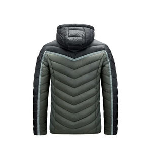Vestes matelassées à capuche surdimensionnées pour hommes, avec logo personnalisé de qualité supérieure, teintes unies avec service OEM disponible - Product Image 6
