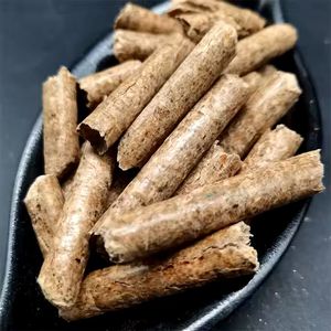Bûches de biomasse premium pour le chauffage des chaudières et les applications industrielles, avec 0,7 % de cendres, densité de 600-750 kg/m³, diamètre de 6/8 mm - Product Image 4