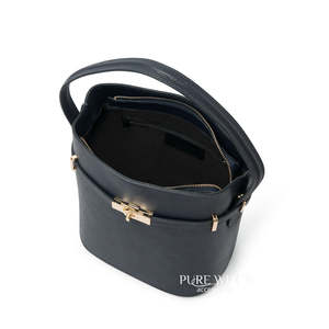 Bolso de Hombro Alto de Cuero Estructurado Hecho a Mano en Italia con Detalle de Cinturón-PM635 - Product Image 5