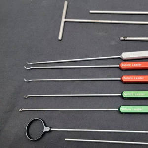 Ensemble d'épaulettes avec guidons de suture (sans plateau) - Product Image 2