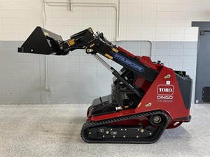 2024 <span class=keywords><strong>Toro</strong></span> <span class=keywords><strong>Dingo</strong></span> Tx1300 Mini Crawler Loader Tractor Voor/Backhoe Loader Motor Motor Kerncomponenten Mini Skid Stuur Voor Het Verplaatsen