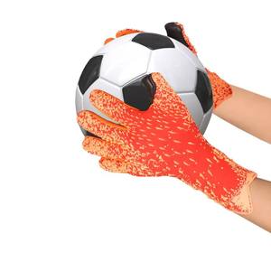 Guantes de portero de fútbol profesionales hechos en fábrica totalmente personalizables bajo MOQ látex grueso con protección para los dedos - Product Image 1