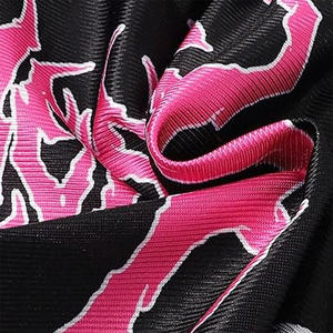 กางเกงชกมวย ยูนิเซ็กซ์ สำหรับผู้ใหญ่ ยี่ห้อ Reedot Sports เหมาะสำหรับมวยไทย บราซิลเลี่ยนยิวยิตสู คิกบ็อกซิ่ง  รับสกรีนโลโก้  ออกแบบได้ตามต้องการ สำหรับการแข่งขัน ผลิตจากผ้าซาตินเนื้อนุ่ม - Product Image 3