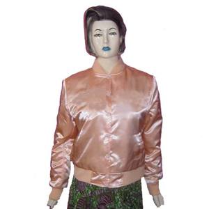 Venta al por mayor personalizada XL Varsity Bomber chaqueta satén seda bordada béisbol satén chaqueta botón bolsillo abotonado Decoración - Product Image 3