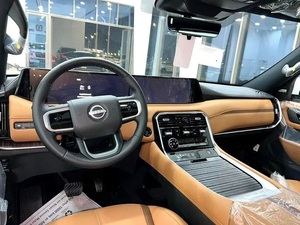 Nissan Patrol VII SUV Blanc Vue Avant Modèle 2026 Platine Diesel Automatique Intérieur Clair Sièges en Cuir 6 Places Éclairage LED - Product Image 6
