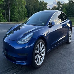 Tesla Model 3 Standard Range Plus 2019 très demandée - Product Image 1