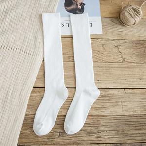 ถุงเท้ายาวระบายอากาศได้ดีสำหรับผู้ชายถุงเท้ายาวสำหรับเล่นกีฬาลำลองผลิตจากโพลีเอสเตอร์ - Product Image 5