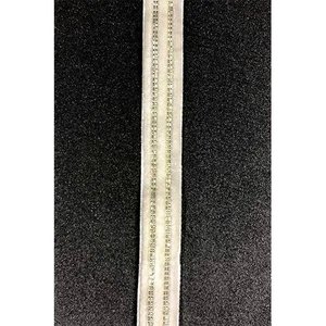 ริบบิ้นกำมะหยี่สีพื้นแบบหน้าเดียวพร้อมโลโก้สั่งทำ Zari  โบว์กำมะหยี่โพลีเอสเตอร์เส้นใยเมทัลลิกย้อมสีได้ สำหรับใช้กับเสื้อผ้า - Product Image 1