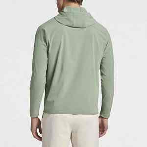 Sweat à capuche de golf moderne pour hommes pull léger à manches longues tissu doux parfait pour les cours d'entraînement et l'utilisation quotidienne - Product Image 3