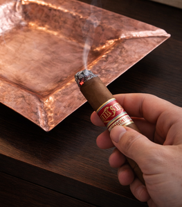 Sous-verres en métal faits à la main, sous-verres rustiques, sous-verres vintage en métal, sous-verres en laiton, sous-verres en métal martelé, ensemble de sous-verres en cuivre - Product Image 4