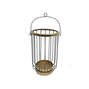 Bougeoir en aluminium en vrac fait à la main personnalisé en gros maison décorative doré poli luxe bougeoir pilier - Product Image 4