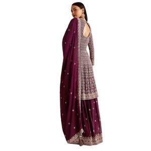 Vente en gros de vêtements ethniques en Georgette Kurta, ensemble avec Zari et Resham Work, tenue personnalisée, fournisseur d'usine de vêtements OEM - Product Image 5