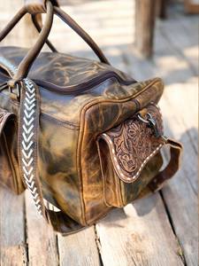 กระเป๋าเดินทางหนังแท้ 100% ลายดอกไม้แกะสลักด้วยมือ งานหรูหรา ขายส่ง - สีน้ำตาล กันน้ำ น้ำหนักเบา - Product Image 2