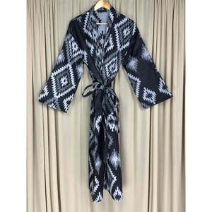 Cárdigan de Invierno para Mujer, Mezcla de Lana de Yak, Diseño Romántico con Estampado de Diamantes Negros, Estilo Kimono, con Bolsillos, Tejido ODM, para Estar en Casa - Product Image 4