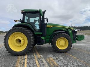 2022 Johnn Deere 8R 280 Mini Tractor 4WD Rueda 160hp Potencia nominal 4x4 Tipo de accionamiento para uso agrícola - Product Image 4