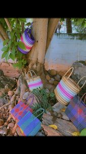 กระเป๋าช้อปปิ้งพลาสติกแบบมีซิป ลายทางสีสันสดใส ทอมือ ลายตาราง เป็นมิตรกับสิ่งแวดล้อม ผลิตจากวัสดุรีไซเคิล ใช้ซ้ำได้ กระเป๋าชายหาดแบบทอมือ สั่งทำได้ - Product Image 3