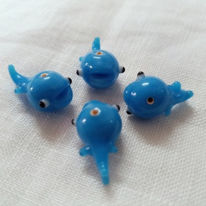 Perles de verre sur le thème du poisson très jolies et attrayantes sur mesure, idéales pour être utilisées comme pendentifs par les créateurs de bijoux et les magasins de perles - Product Image 3