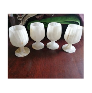 Vaso de mármol hecho a mano, vaso de piedra pulido único para hogares, cocinas, restaurantes, fiestas, bares - Product Image 1