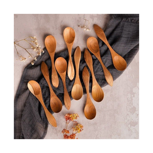 ช้อนไม้ที่เรียบง่ายจากบัวสีน้ำเงินเวียดนาม - Product Image 6