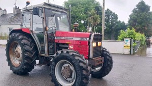 Se vende Massey Ferguson 390T, tractor esta en buen estado de funcionamiento - Product Image 5