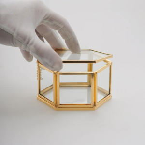 Venta al por mayor latón oro plata lujo amor anillo espejo cristal joyero hecho a mano pendientes hexágono caja personalizable almacenamiento decoración - Product Image 4