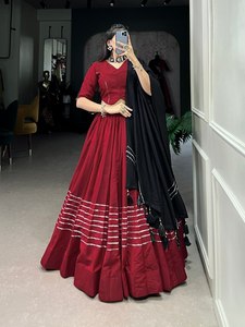 Derniers vêtements indiens et pakistanais de créateur en viscose Chanderi Silk Lahenga Choli avec travail en miroir FabZone - Product Image 2