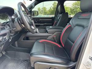Venta Especial 2023: Autos Usados Premium con Volante a la Izquierda, Asientos de Cuero, Techo Panorámico, Cámara Trasera - Product Image 3