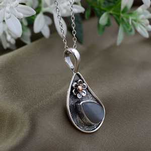 Magnifique Collier Pendentif Floral Bohème en Laiton Tribal pour Femme, Bijou Goutte d'Eau en Pierre Précieuse Plaqué Argent, Vente en Gros/OEM/ODM - Product Image 2