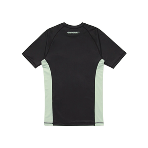 Entraînements de gymnastique et protection contre les éruptions cutanées en plein air avec protection UV Vêtements de compression sur mesure par Edge Force Sportswear - Product Image 2