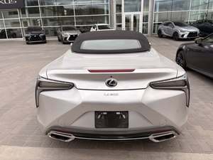 ข้อเสนอสุดคุ้มสำหรับ Lexus LC 500 Convertible V8 เครื่องยนต์ทรงพลัง ปี 2021 เกียร์อัตโนมัติ - Product Image 4