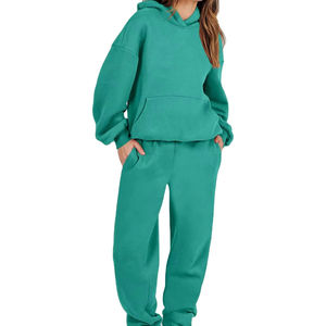 Ensemble de survêtement d'entraînement d'hiver pour femmes avec logo personnalisé respirant imprimé costume de jogging pull à capuche et pantalon de survêtement - Product Image 4