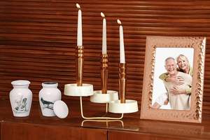 Petites urnes souvenir | pour les cendres humaines ou les cendres d'animaux domestiques | Mini métal partageant un ensemble personnel de 4 urnes cardinales - Product Image 3