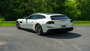 2020 Fer rari GTC4Lusso Coupe AWD Coche usado Seminuevo Certificado - Product Image 6