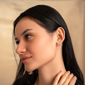 Pendientes de plata de ley 925 con diamantes de moissanita VVS de corte redondo, estilo Iced Out, de lujo, para uso diario, para mujer. - Product Image 2