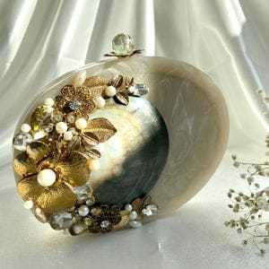 Nouvel arrivage de pochette en résine de style bohème pour femmes sac à main multicolore artisanal avec bouton de décoration pour vêtements de fête - Product Image 2