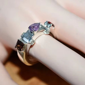 แหวนพลอยโกเมนสีแดง925เงินสเตอริงพร้อมควอตซ์สีม่วงอมม่วงและคิวบิกเซอร์โคเนียเครื่องประดับทำมือสุดหรู - Product Image 4