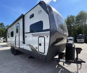 Remolque de Viaje Usado a Precio Accesible, Modelo 2021 2022, Remolque para Transportar Vehículos, RV CHEROKEE GREY WOLF 26RR, Remolques de Viaje Forest Rivers, Autocaravanas - Product Image 1