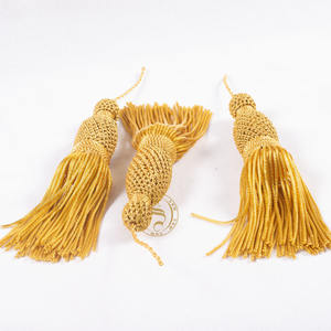 Personalizado al por mayor todo tipo de borlas de seda accesorios de ropa borla llavero colgante accesorios decoración festiva borla - Product Image 5