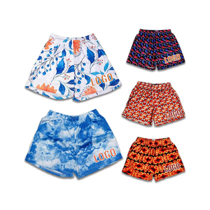 กางเกงขาสั้นระบายอากาศของผู้ชายแฟชั่นฤดูร้อนมีกระเป๋าพิมพ์ซับลิเมชันตามสั่ง - Product Image 1