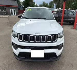 Jeep Compass 2024 en parfait état - Product Image 1