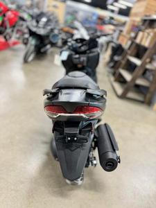 Offre Annuelle 2025 : Nouveaux Scooters Burgman 400 à Vendre - Product Image 2