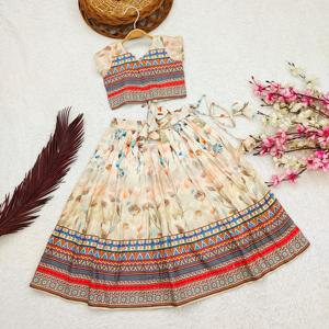 Conjunto de Lehenga Choli con Estampado Floral Digital de Shoryam Fashion para Niñas, Ropa Cultural Tradicional para Fiestas y Diwali - Product Image 1