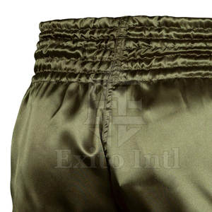 Pantalones cortos de Muay Thai de color sólido hechos a medida para hombres, nuevo estilo, ropa de artes marciales hecha en Pakistán - Product Image 6