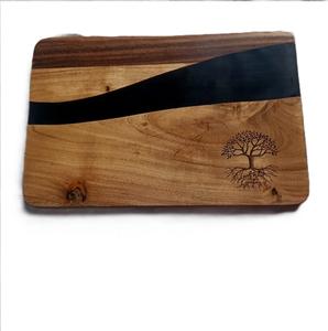 Tablero de charcutería de resina de madera personalizado para cocina y hotel de regalo de compromiso hecho a mano con forma cuadrada de alta calidad azul - Product Image 3