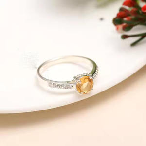 Anillo de estilo clásico de Plata de Ley 925 sólida con piedra Citrina de corte redondo para fiesta de compromiso de boda o aniversarios de regalo - Product Image 5