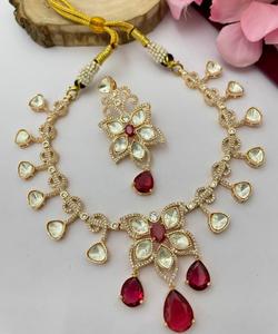 Ensemble de colliers Polki de qualité supérieure pour femmes Ensemble de colliers de luxe de belle dernière conception Complète les vêtements ethniques et occidentaux - Product Image 2